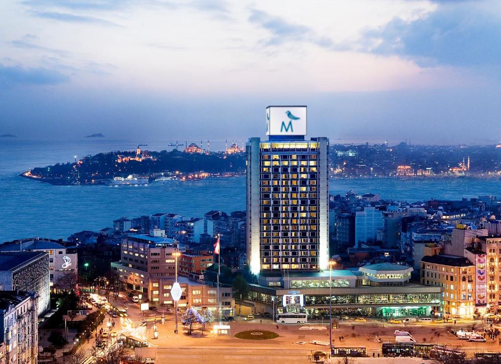 استانبول، تکسیم، The Marmara Taksim